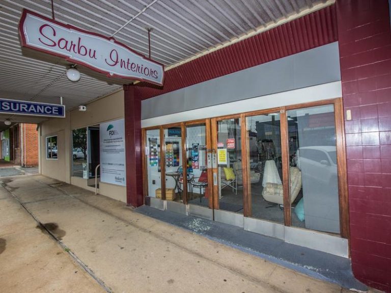 61 East Street, Narrandera