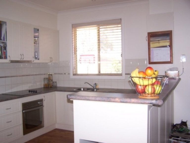 135 Anzac Street, Temora NSW 2666 - photo 2