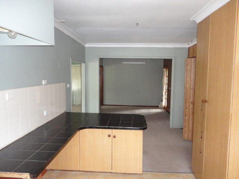 30 Bellevue Street, Temora NSW 2666 - photo 15