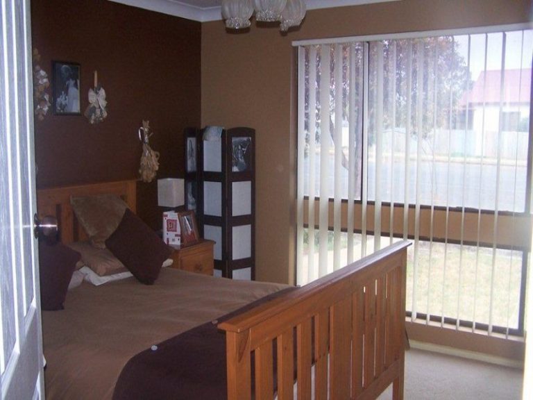 161 Twynam Street, Temora NSW 2666 - photo 7