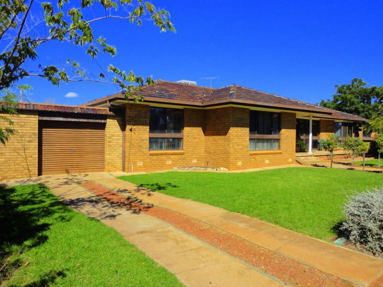 161 Twynam Street, Temora NSW 2666 - McGrath Riverina