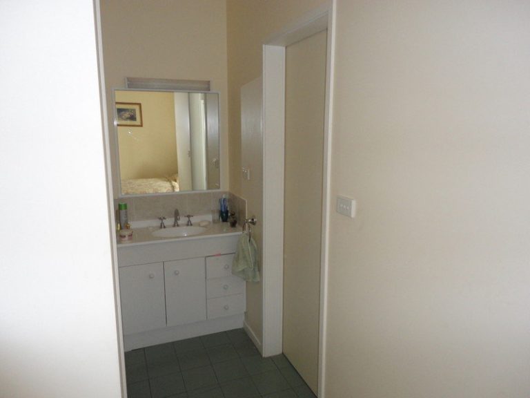 148 Victoria Street, Temora NSW 2666 - photo 14