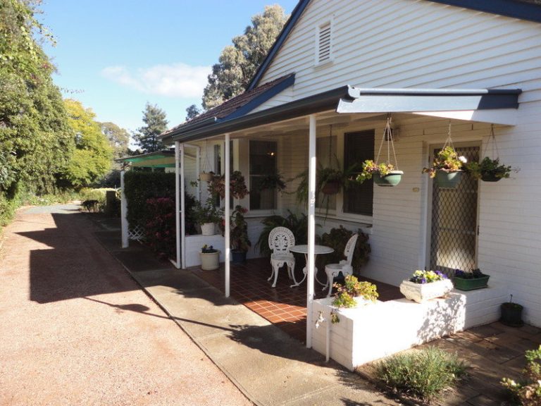 148 Victoria Street, Temora NSW 2666 - photo 3