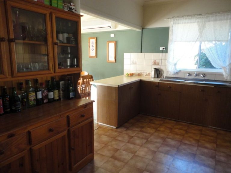 170 Loftus Street, Temora NSW 2666 - photo 6