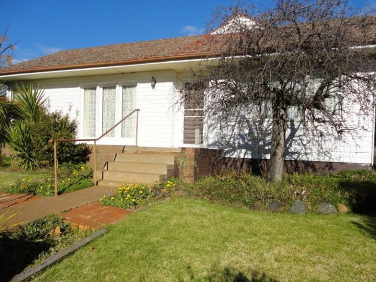 170 Loftus Street, Temora NSW 2666 - McGrath Riverina