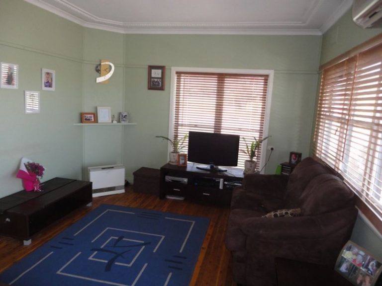 70 Haig Street, Temora NSW 2666 - photo 8