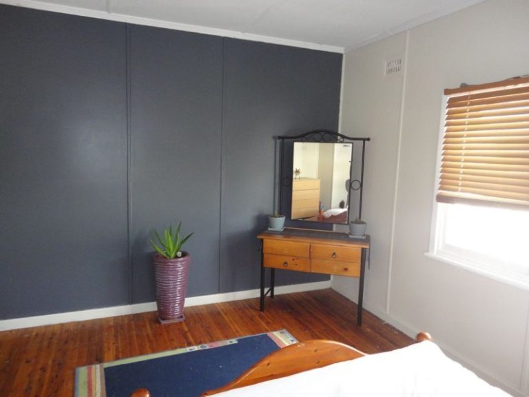 70 Haig Street, Temora NSW 2666 - photo 10