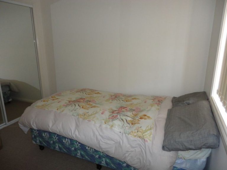 Unit 1/90 Parkes Street*, Temora NSW 2666 - photo 7