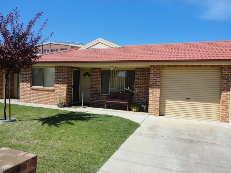 Unit 3/90 Parkes Street, Temora NSW 2666 - McGrath Riverina