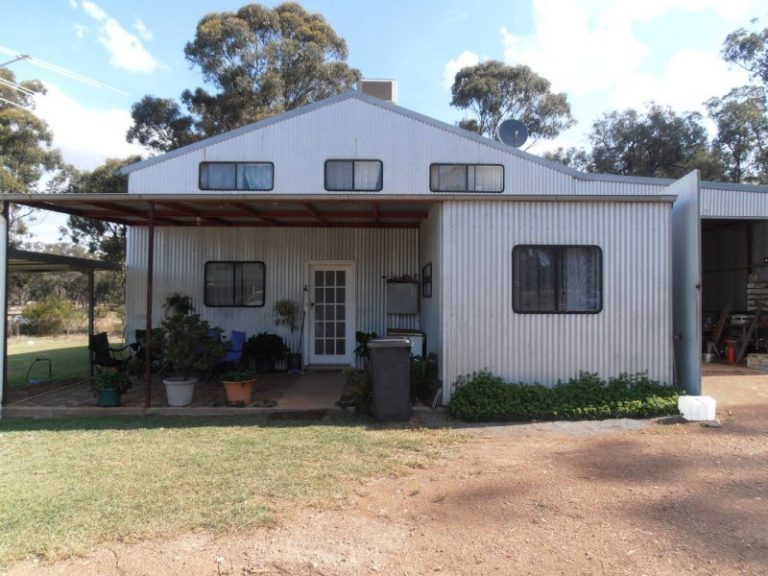 198 Moroney's Lane*, Temora NSW 2666 - photo 2