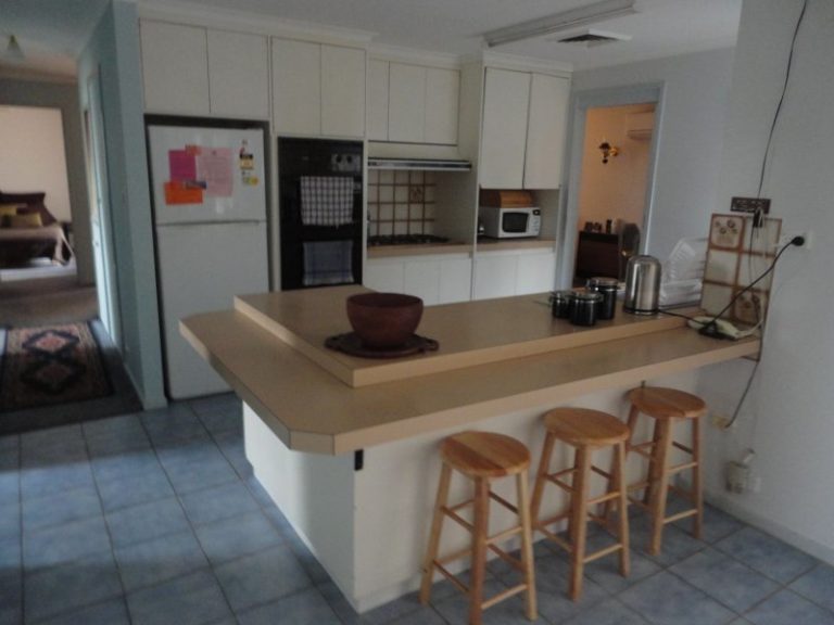227 Austral Street, Temora NSW 2666 - photo 2