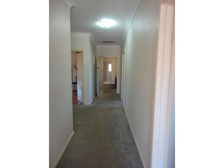 45 Airport Street, Temora NSW 2666 - photo 16