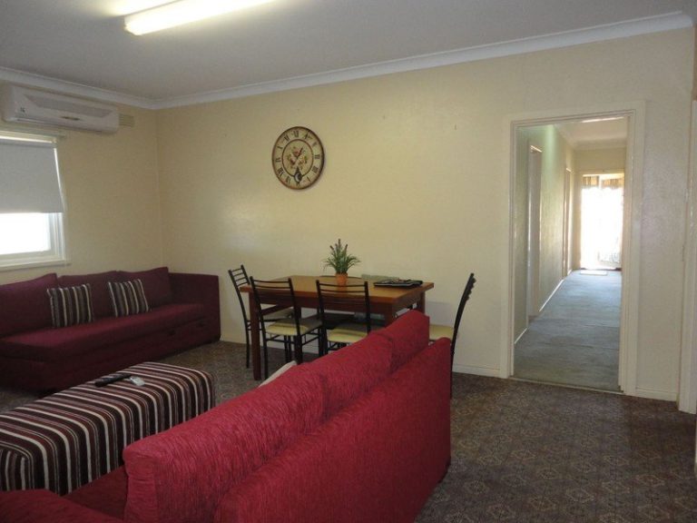 45 Airport Street, Temora NSW 2666 - photo 21