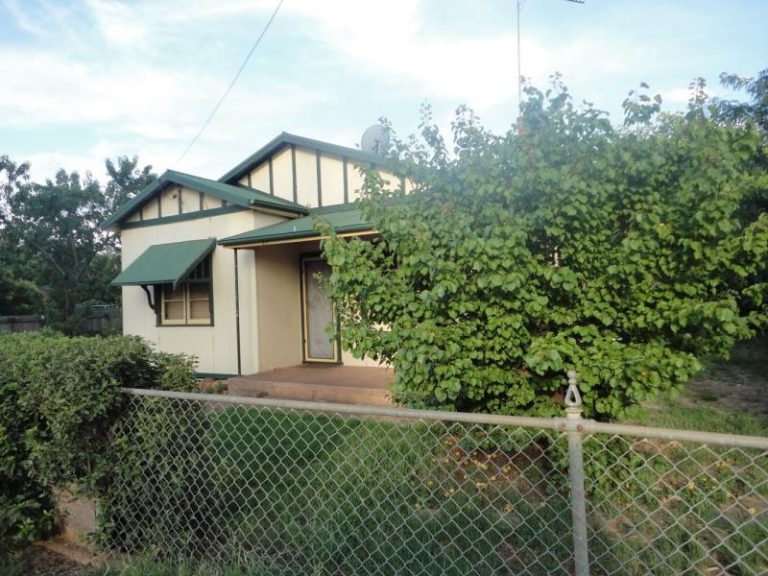 25 Ashton Street, Ariah Park NSW 2665 - photo 17