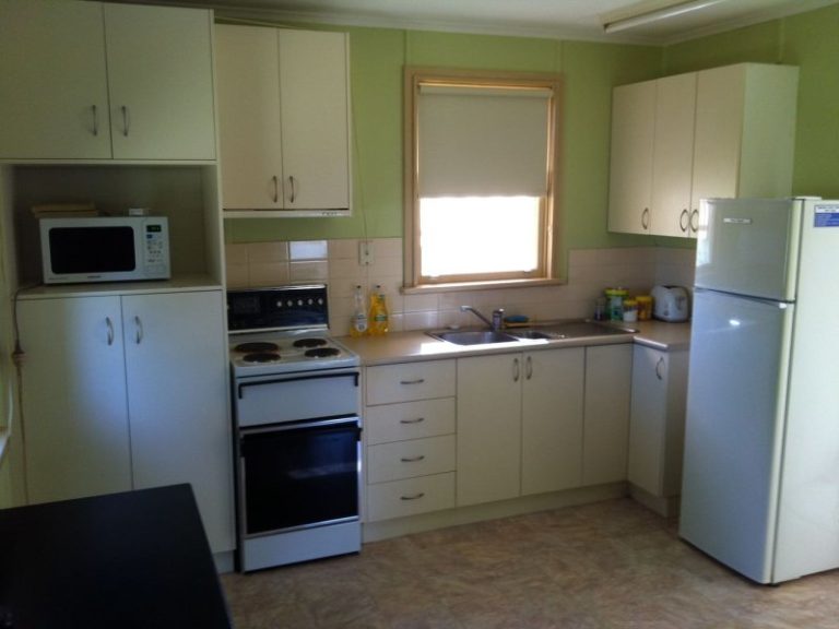 101 Vesper Street, Temora NSW 2666 - photo 2