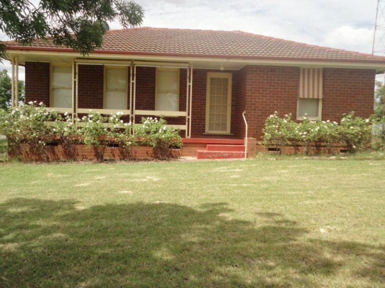 101 Vesper Street, Temora NSW 2666 - McGrath Riverina