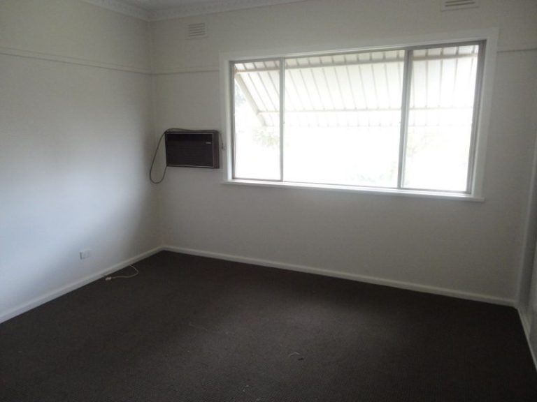 45 Deutcher Street, Temora NSW 2666 - photo 11