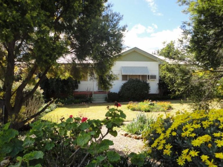 45 Deutcher Street, Temora NSW 2666 - McGrath Riverina