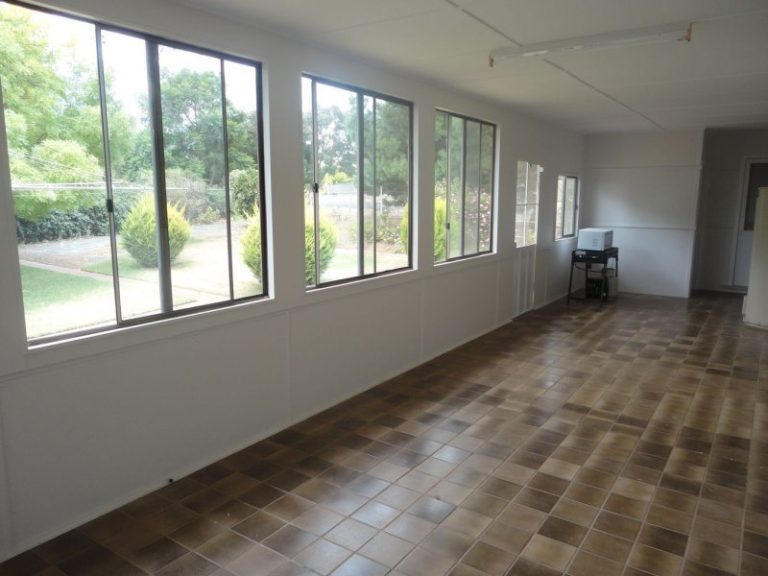 45 Deutcher Street, Temora NSW 2666 - photo 9