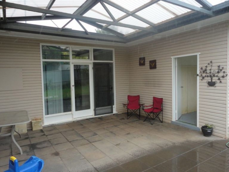 169 Kitchener Road, Temora NSW 2666 - photo 4