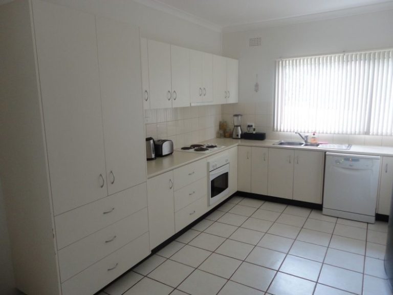 169 Kitchener Road, Temora NSW 2666 - photo 5