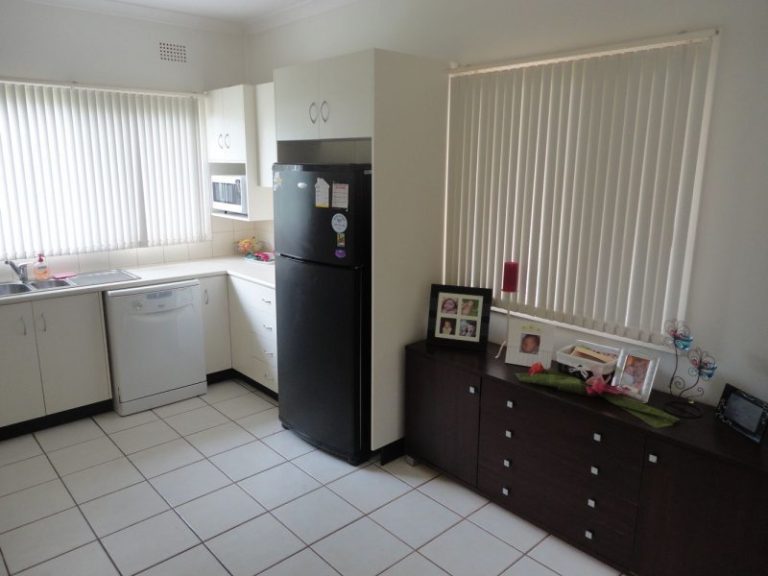 169 Kitchener Road, Temora NSW 2666 - photo 6