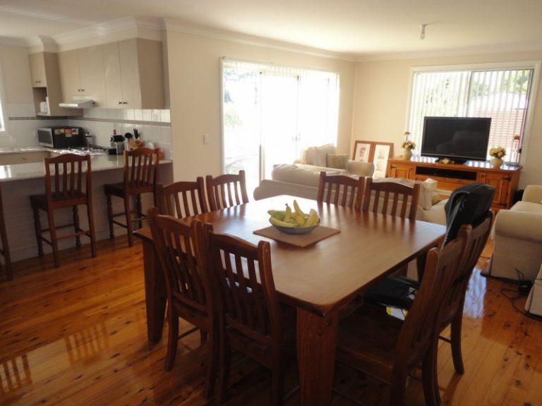 77 Deutcher Street, Temora NSW 2666 - photo 3