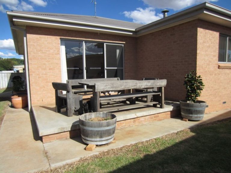 77 Deutcher Street, Temora NSW 2666 - photo 21