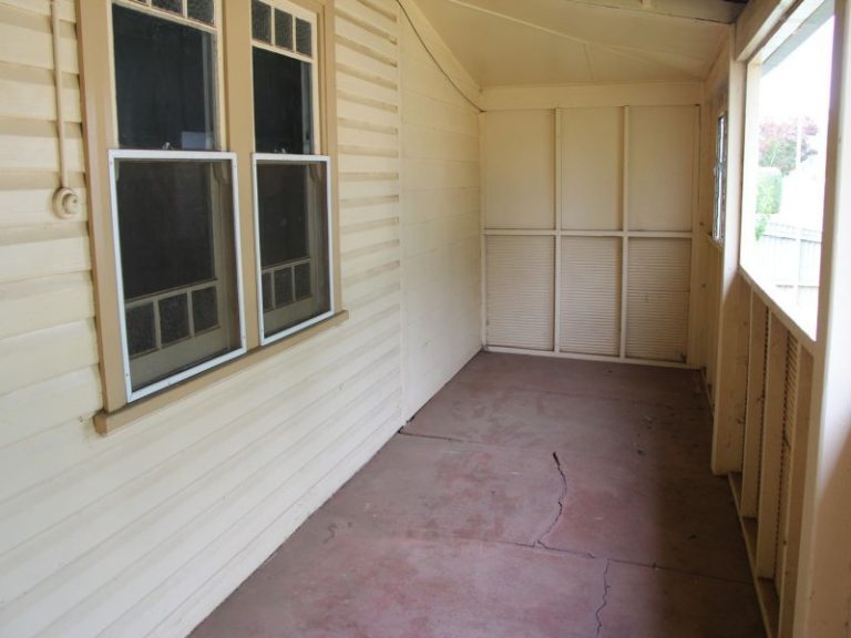 145 Crowley Street, Temora NSW 2666 - photo 15