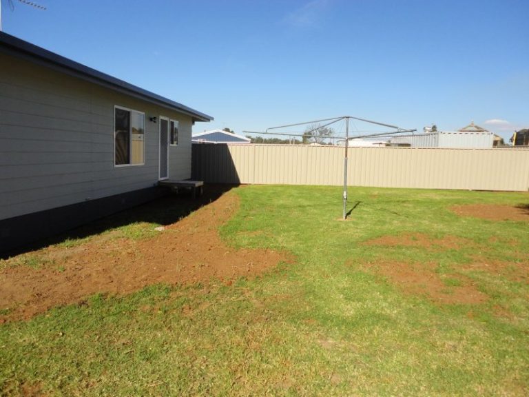 38 Ashelford Street, Temora NSW 2666 - photo 10