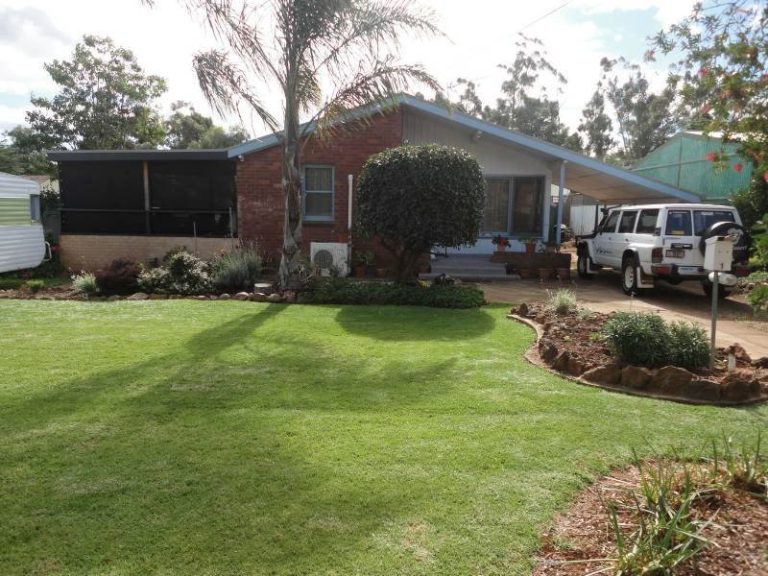 1 Meagher Street, Temora
