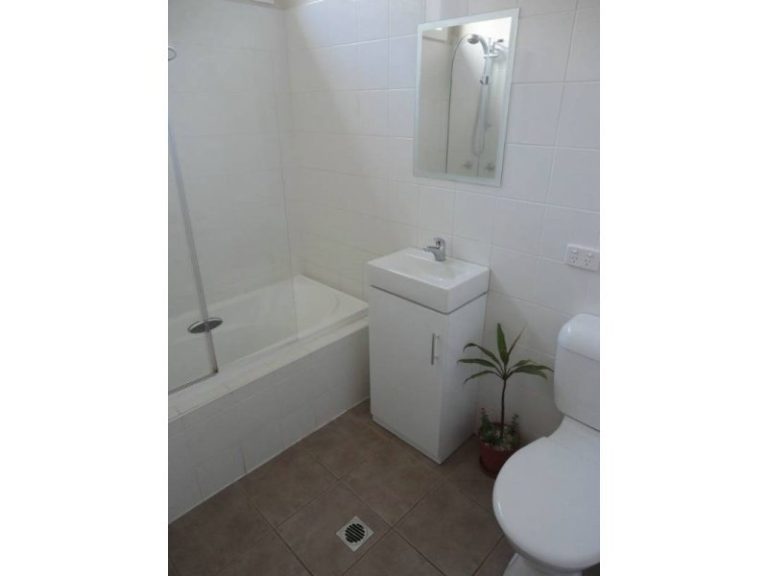 164 Crowley Street, Temora NSW 2666 - photo 4