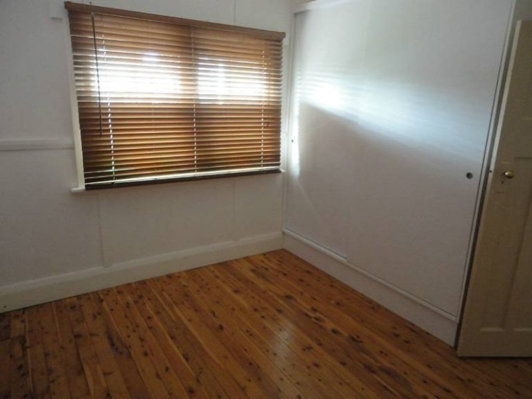 164 Crowley Street, Temora NSW 2666 - photo 9