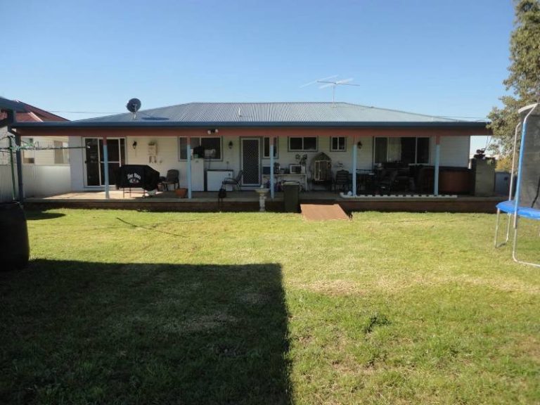 130 Vesper Street, Temora NSW 2666 - photo 21