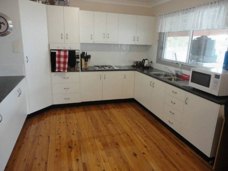 130 Vesper Street, Temora NSW 2666 - photo 8