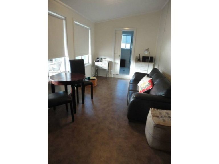 117 Parkes Street, Temora NSW 2666 - photo 11