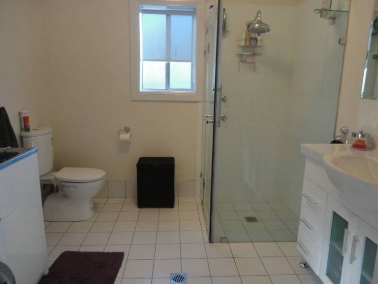 117 Parkes Street, Temora NSW 2666 - photo 3
