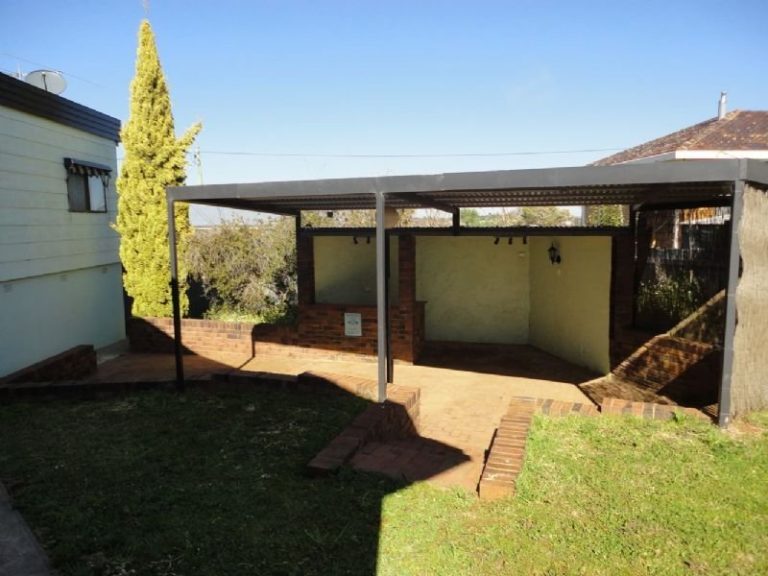 66 Holbrook Street, Temora NSW 2666 - photo 17
