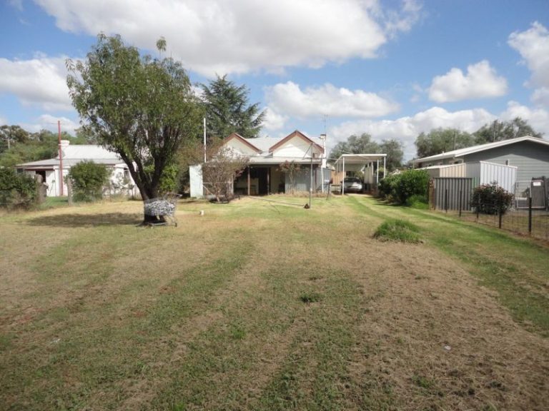 27 Coolamon Street, Ariah Park NSW 2665 - photo 14