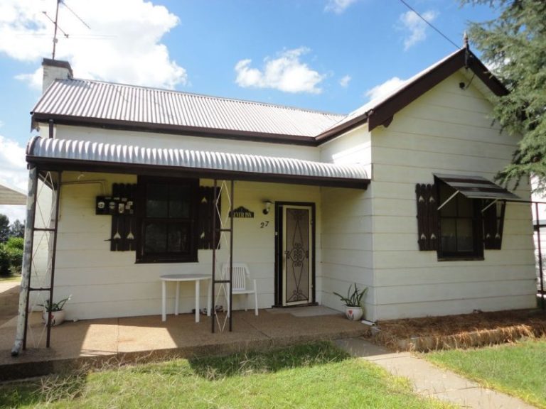 27 Coolamon Street, Ariah Park NSW 2665 - McGrath Riverina