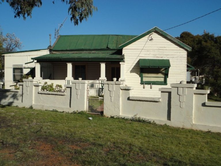 1 Bellevue Street, Temora NSW 2666 - McGrath Riverina