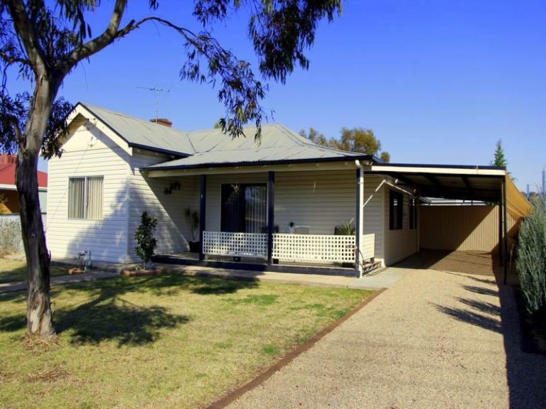 7 Nottingham Road, Temora NSW 2666 - photo 23