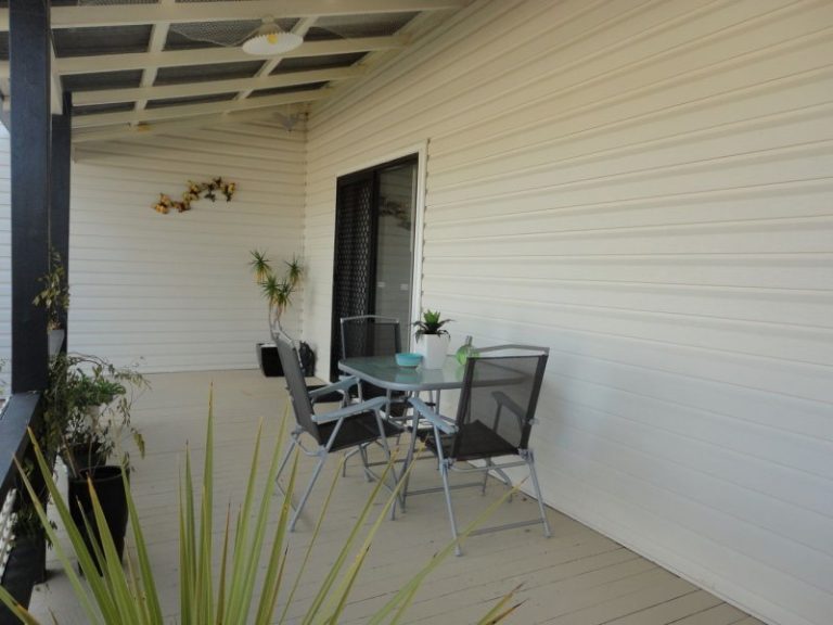7 Nottingham Road, Temora NSW 2666 - photo 6
