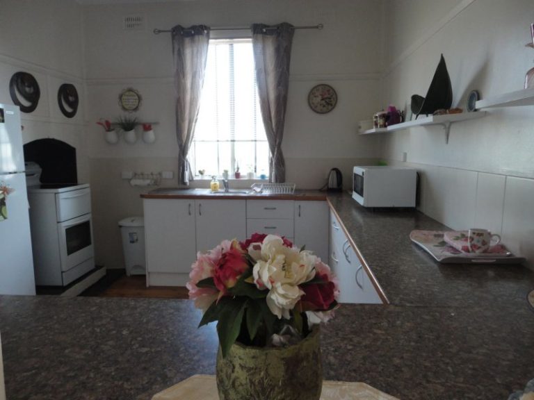 7 Nottingham Road, Temora NSW 2666 - photo 7