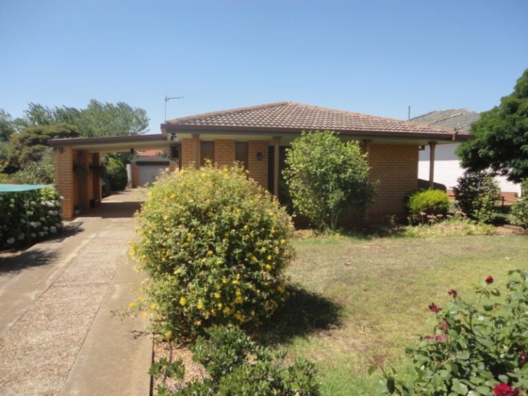 119A Grey Street, Temora NSW 2666 - McGrath Riverina