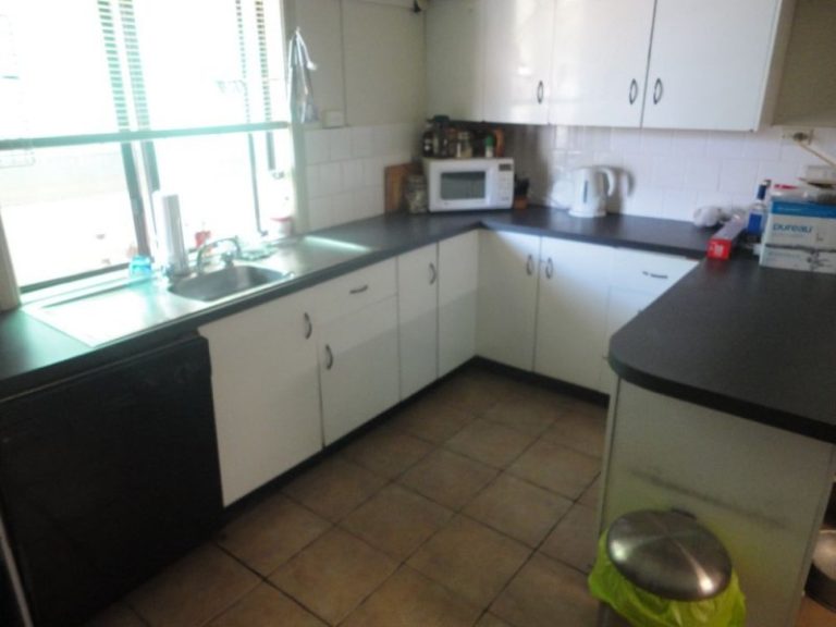 82 Grey Street, Temora NSW 2666 - photo 6