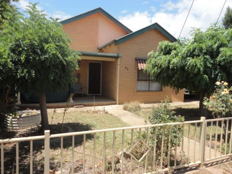 82 Grey Street, Temora NSW 2666 - McGrath Riverina