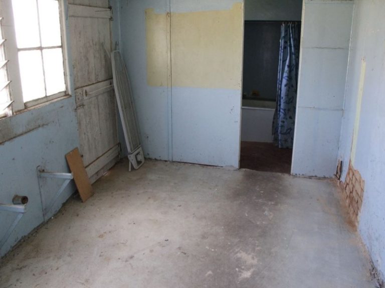 142 Victoria Street, Temora NSW 2666 - photo 5