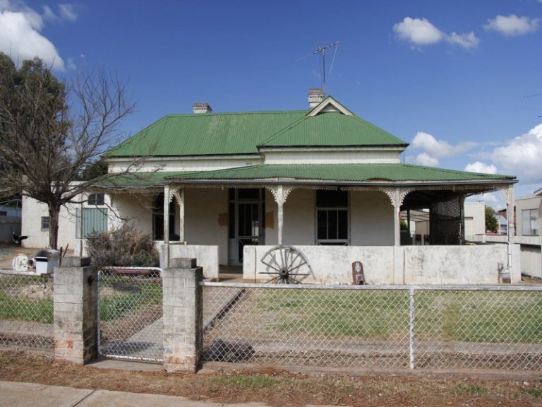 142 Victoria Street, Temora NSW 2666 - McGrath Riverina