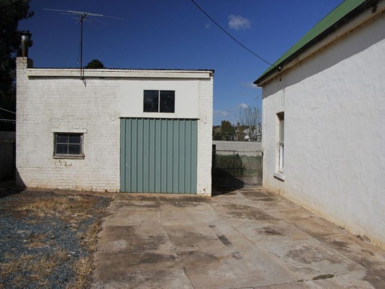 142 Victoria Street, Temora NSW 2666 - photo 10